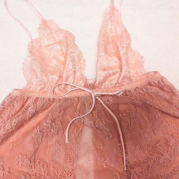Victoria's Secret sheer lace cami & short set, rose tan - Picture 3 of 6